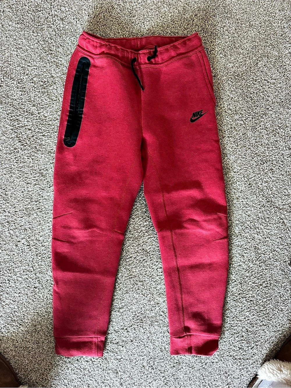 Nike Sportswear Tech Fleece Joggers Red